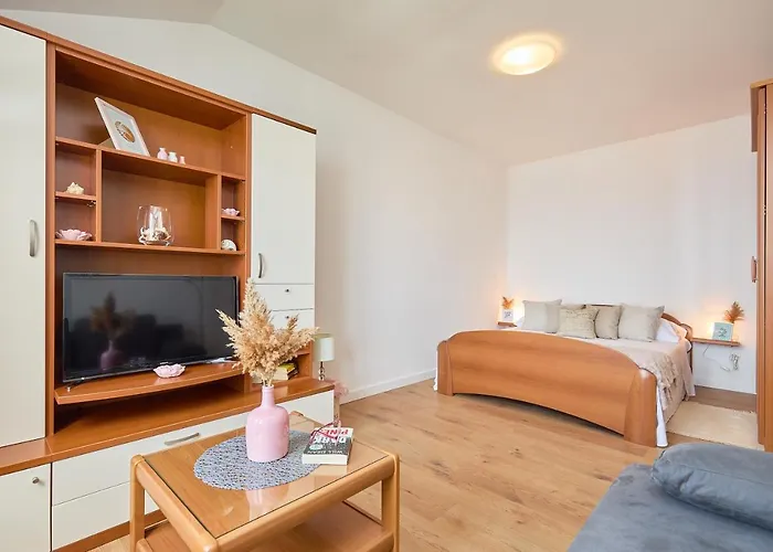 Bahari Apartment