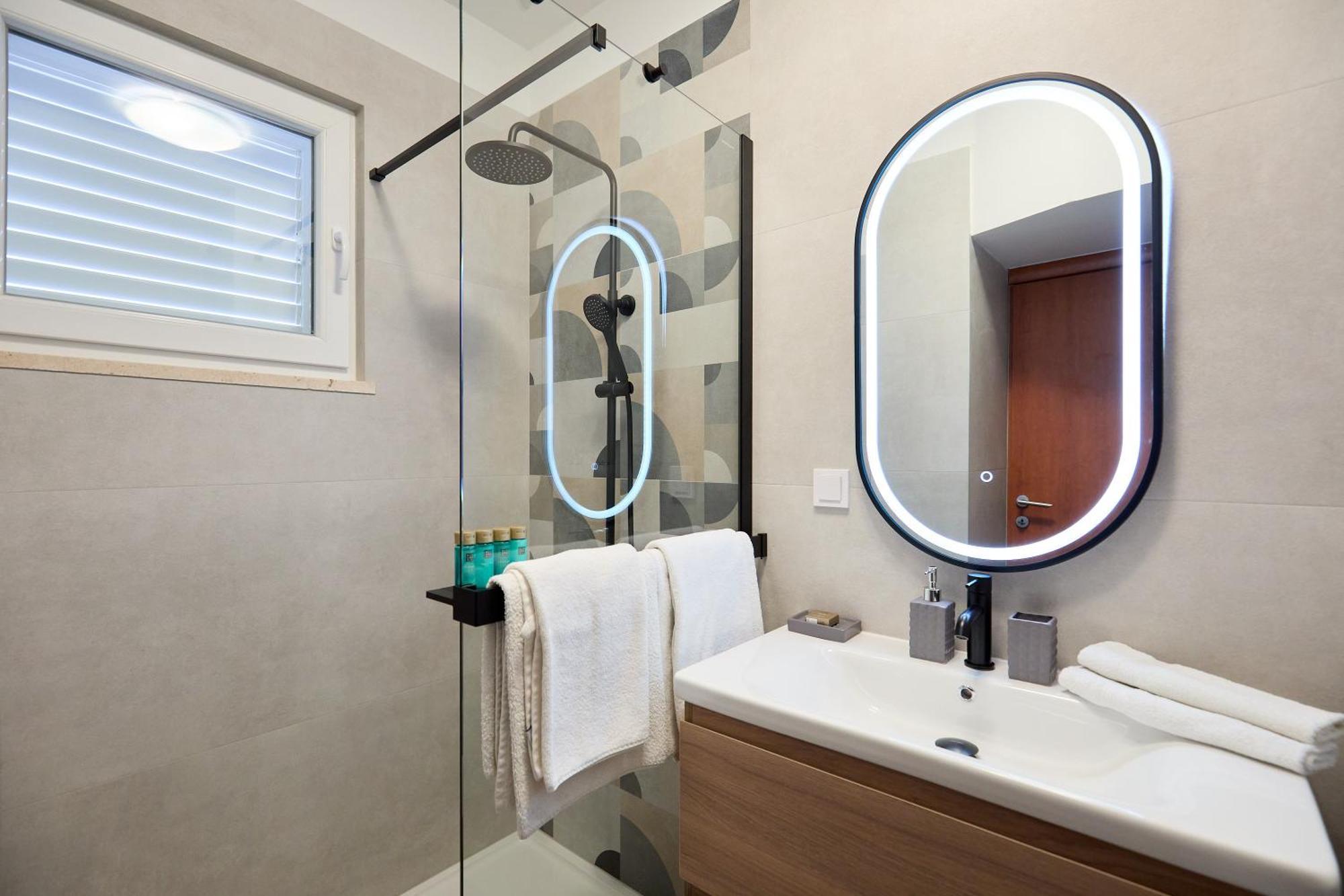 Apartma Bahari *